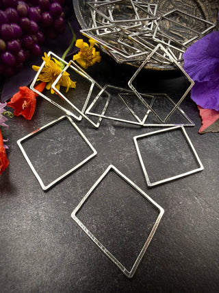 20pc Large Rhombus Wire Frame- 30x40mm Silver
