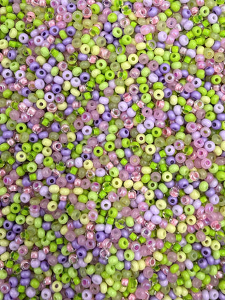 25 Gram Size 11/0 Czech Glass Mix- Wild Geranium
